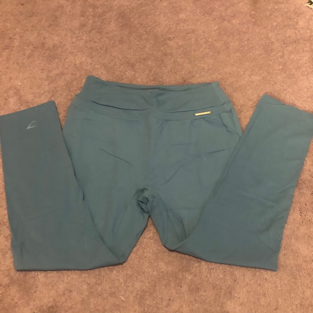 Whitney Simmons Gymshark V1 leggings